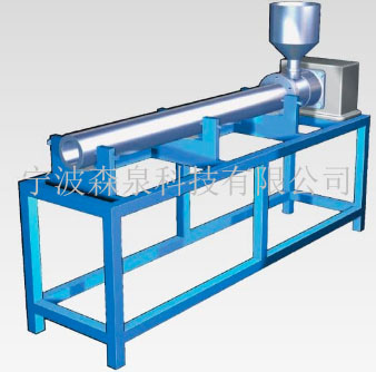 挤出机管中心与齿轮箱轴对中方法
